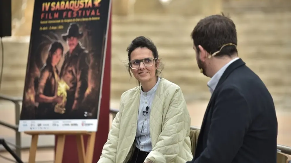 Blanca Torres, directora del documental 'Marisol, llámame Pepa', conversa este jueves 2 de mayo con el director del Saraqusta, José Ángel Delgado, antes de la proyección de su filme.