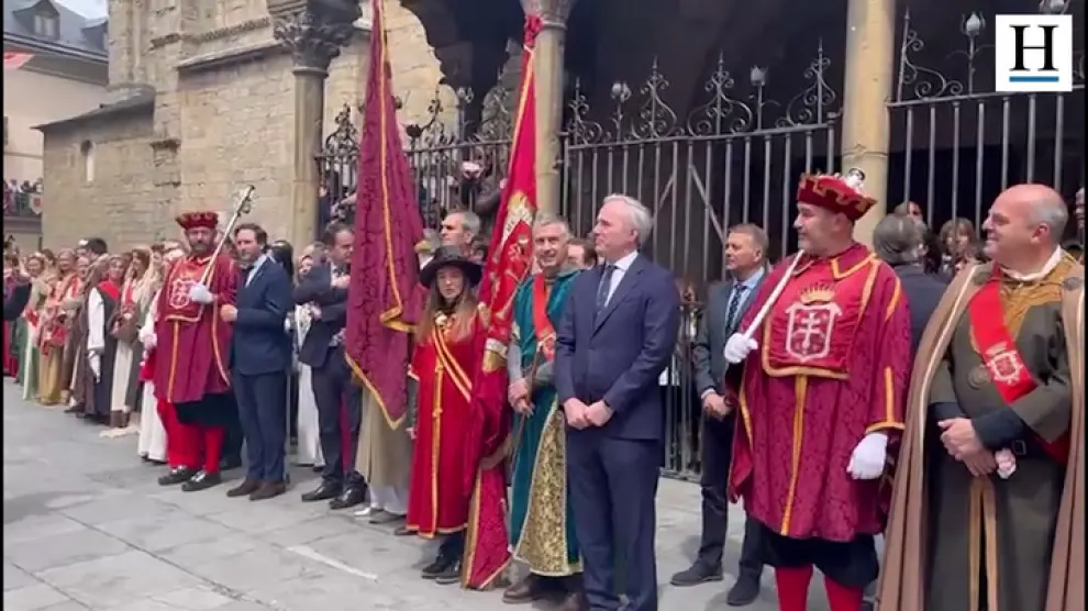 Cada primer viernes de mayo, la ciudad de Jaca, revive la batalla y los ciudadanos se visten con trajes de la época para participar en un desfile multitudinario