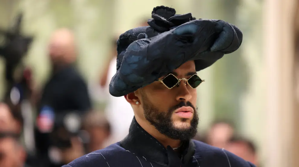 Bad Bunny poses at the Met Gala, an annual fundraising gala held for the benefit of the Metropolitan Museum of Arts Costume Institute with this years theme Sleeping Beauties [[[REUTERS VOCENTO]]]