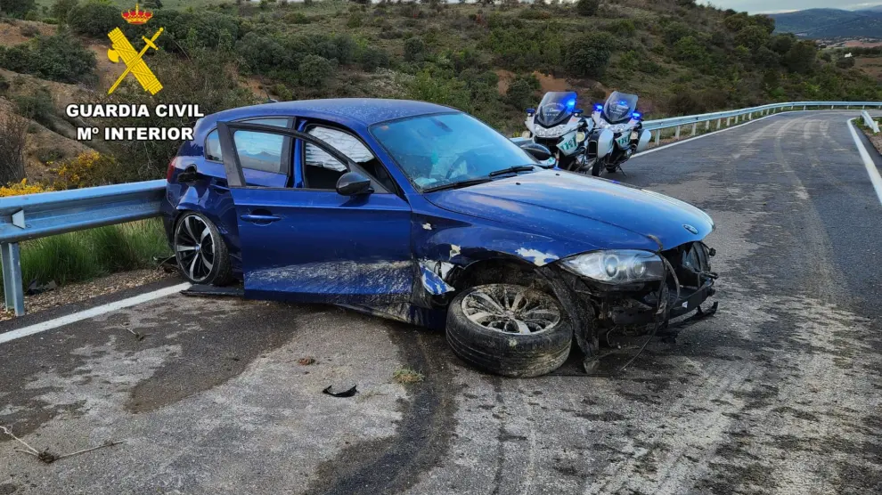 El vehículo sustraído tras sufrir un accidente de tráfico