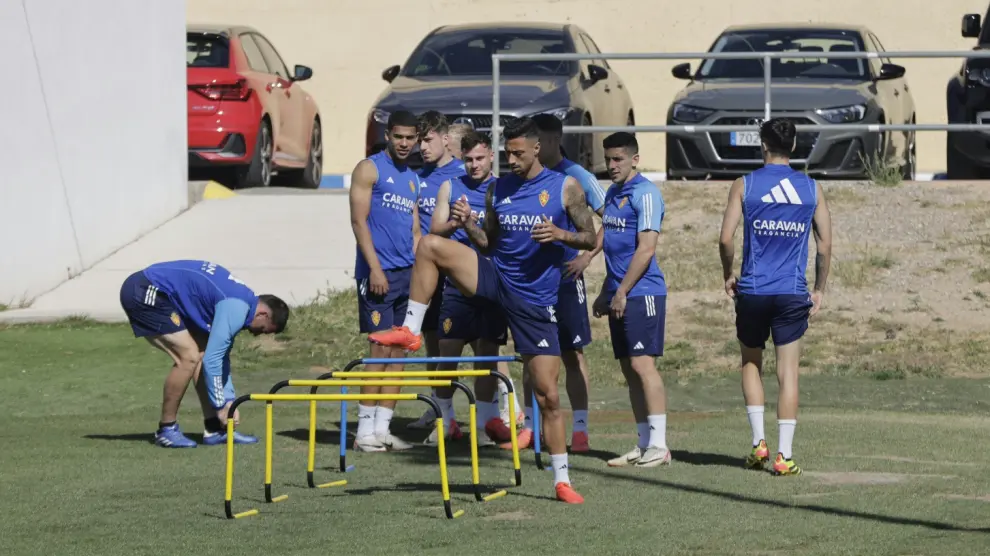 Entrenamiento del Real Zaragoza en la Ciudad Deportiva para prepara el partido contra el Oviedo