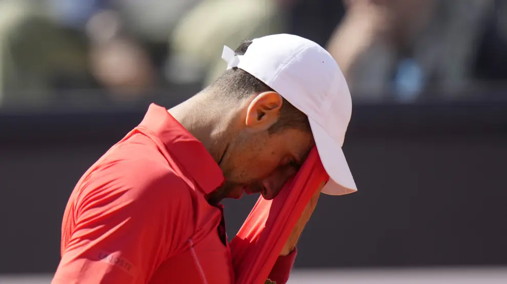 El número uno Djokovic cae con estrépito en tercera ronda de Roma