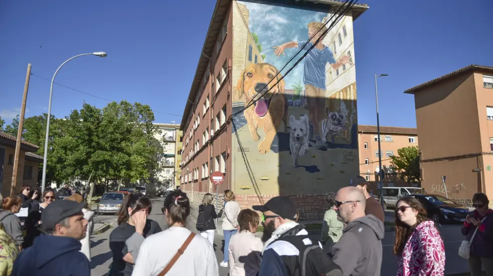 Murales del barrio del Perpetuo Socorro de Huesca.