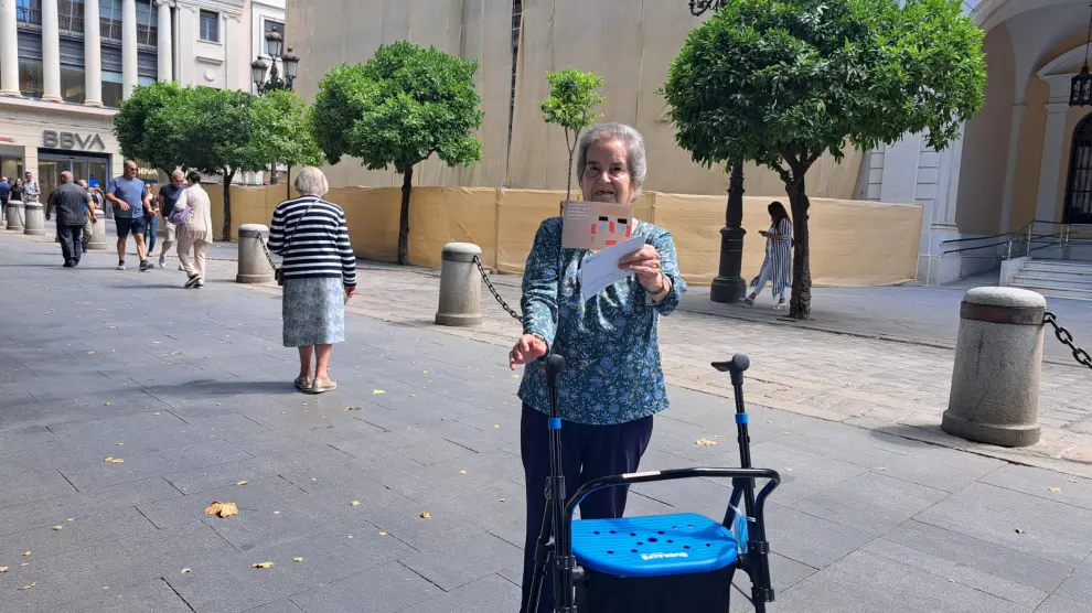 Acción de sensibilización y de presentación de la guía de la soledad no deseada en Sevilla.