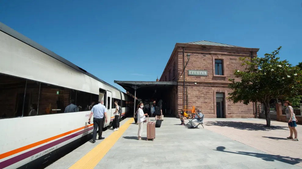 120 Aniversario de la llegada del tren a Teruel. Estación del tren de Teruel Autor: ESCUDERO, JORGE Fecha: 08/07/2021 Propietario: Colaboradores Aragón Id: 2021-1889952 [[[HA ARCHIVO]]]