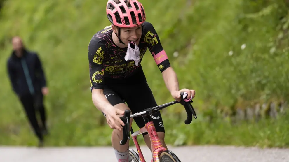 El alemán Georg Steinhauser (EF Education), ganador de la 17ª etapa del Giro disputada entre Selva di Val Gardena y Passo Brocon