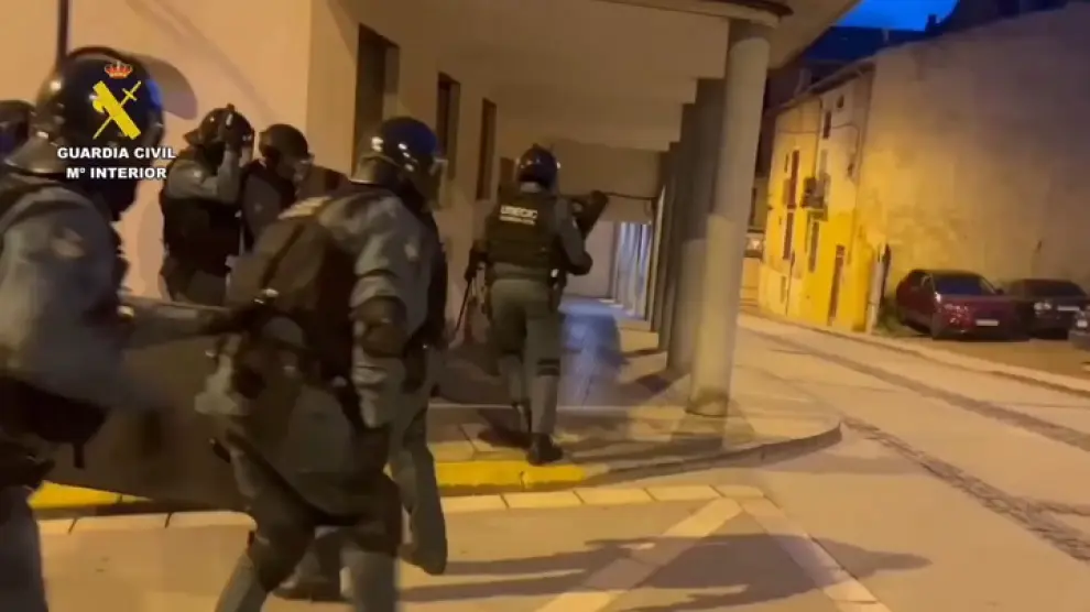 Gran despliegue policial en Tarazona para detener a dos ladrones