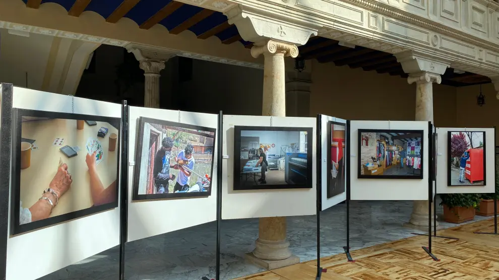 La exposición de fotografía puede verse hasta el próximo 7 de junio en el claustro del Obispado.
