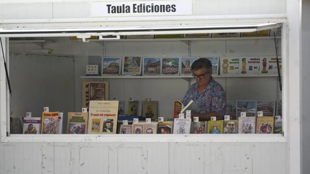 La Feria de Libro de Huesca anima a los lectores a acercarse a la plaza López Allué.