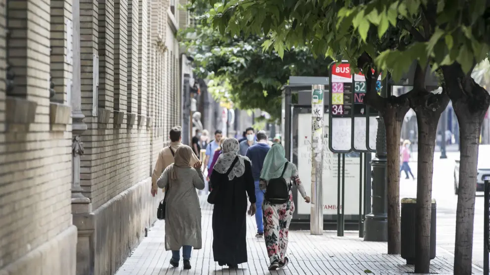 Diversidad cultural y racial en la avenida Conde Aranda de Zaragoza