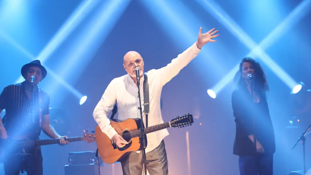 Gabriel Sopeña en el concierto inolvidable que ofreció en el Teatro Principal: 'Cantar cuarenta'.