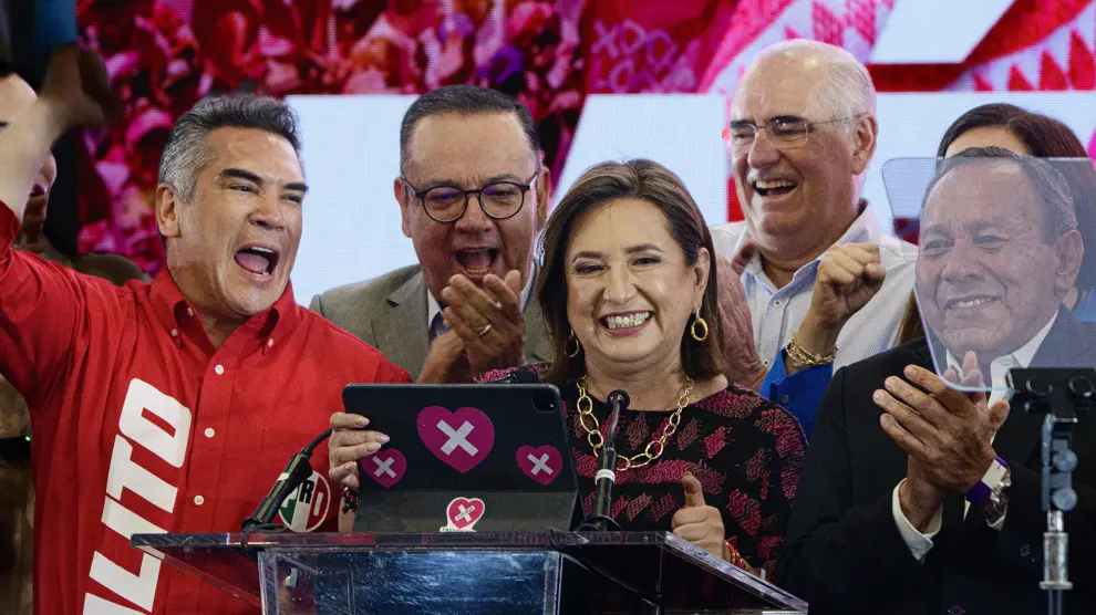 La candidata presidencial opositora, Xóchitl Gálvez, reconoce la victoria de la oficialista Claudia Sheinbaum