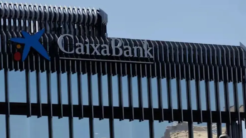 Fachada del edificio de CaixaBank en Madrid