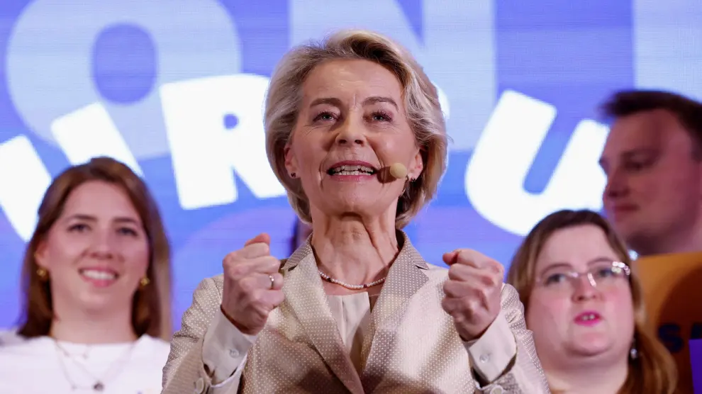 La presidenta de la Comisión Europea y candidata del Partido Popular Europeo, Ursula von der Leyen, celebra los resultados en las elecciones europeas