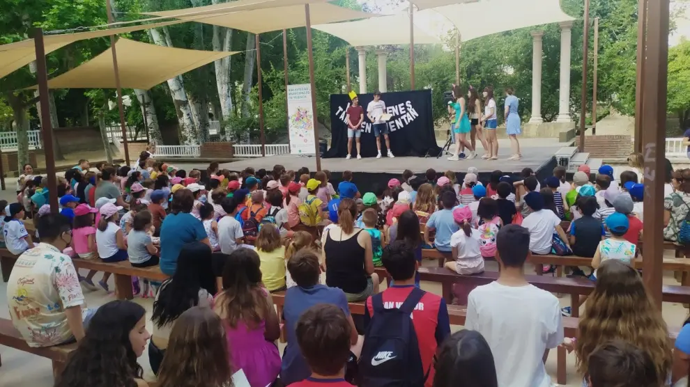 Imagen de archivo de una de las sesiones del festival de narración oral 'Los jóvenes también cuentan' de Huesca.