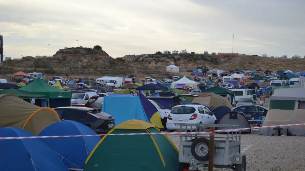 Una imagen de la zona de acampada de Motorland, en una edición anterior del Gran Premio.