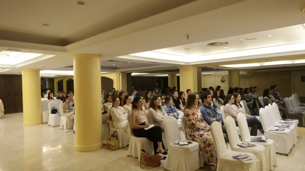 Asistentes a la Jornada de jóvenes médicos de atención primaria, en Zaragoza.