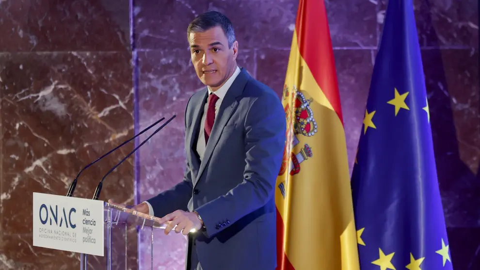 El presidente del gobierno, Pedro Sánchez, interviene en la presentación de la nueva Oficina Nacional de Asesoramiento Científico (ONAC) este jueves en Madrid.