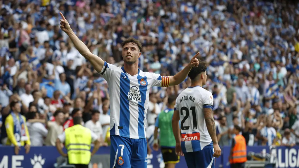 El delantero del Espanyol Javi Puado celebra un gol ante el Oviedo durante el partido de vuelta de la final por el ascenso ESPAÑA FÚTBOL ASCENSO