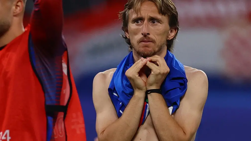Luka Modric desolado tras finalizar el partido Croacia-Italia.