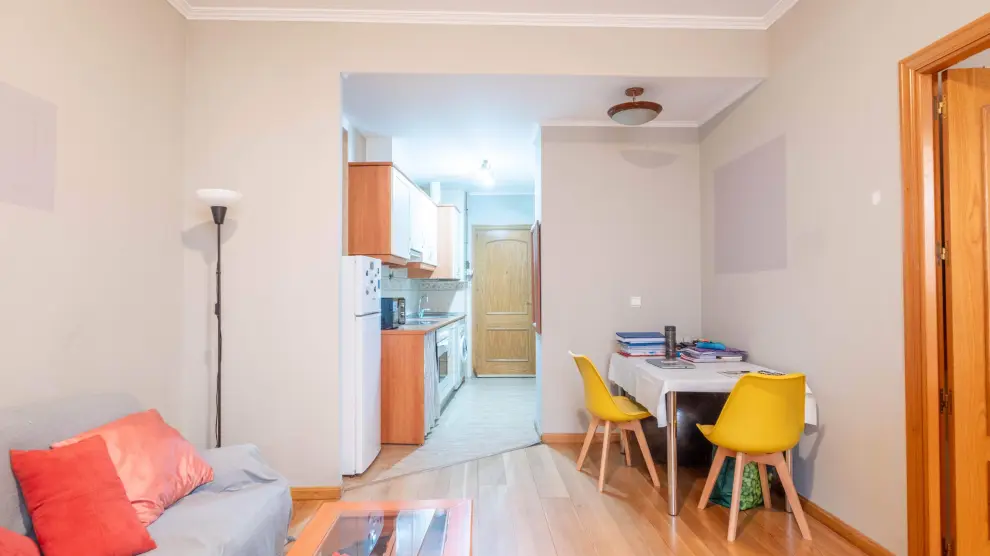 Un apartamento de 43 metros cuadrados de superficie útil a la venta en el centro de Zaragoza.