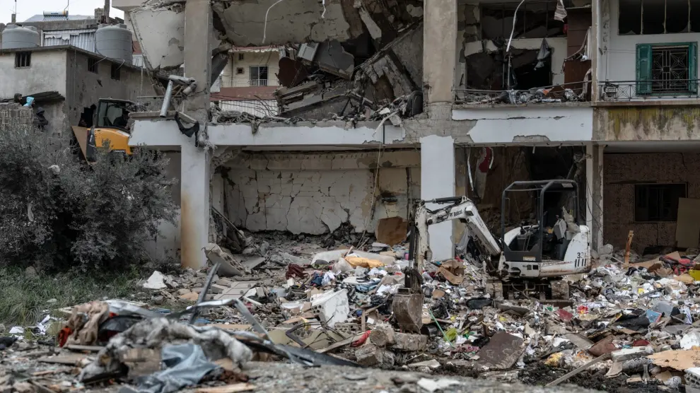 Imagen de archivo de un edificio destruido en Nabathieh, al sur de Líbano.