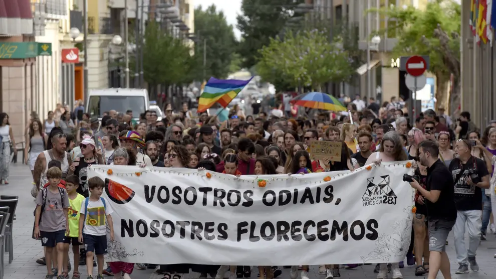 Manifestación en Huesca para celebrar el Día del Orgullo.