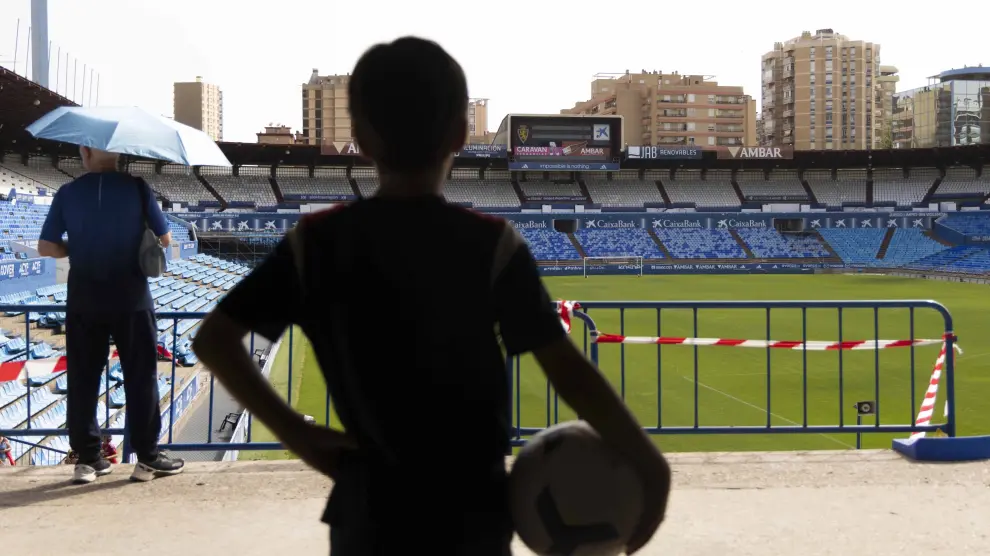 Últimas visitas al gol sur del campo de La Romareda en Zaragoza