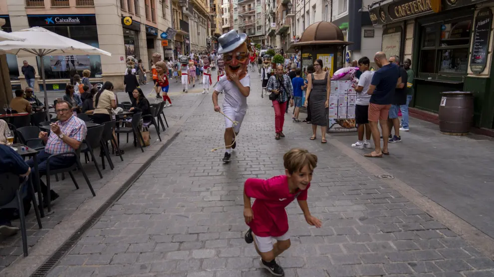 Fiestas del Angel. Cazudos por las calles del centro de Teruel. foto Antonio Garcia Bykofoto 29 06 24 [[[FOTOGRAFOS]]]