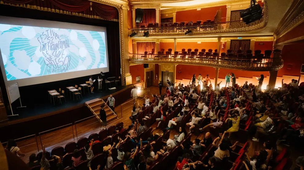 Sesión infantil del Festival de Cine de Huesca en el Teatro Olimpia.