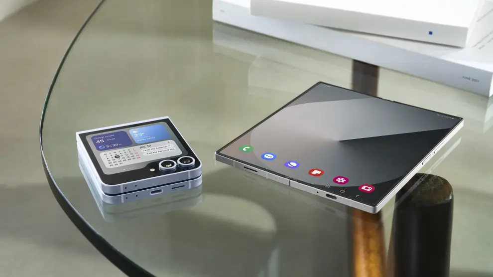 Fotos de la nueva galaxia de Samsung: Z Flip 6, Z Fold 6, Watch 6, Watch Ultra y los nuevos auriculares