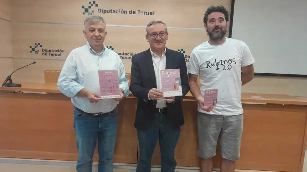 Ángel Gracia, Joaquín Juste y Yelel Cañas, durante la presentación de la feria.