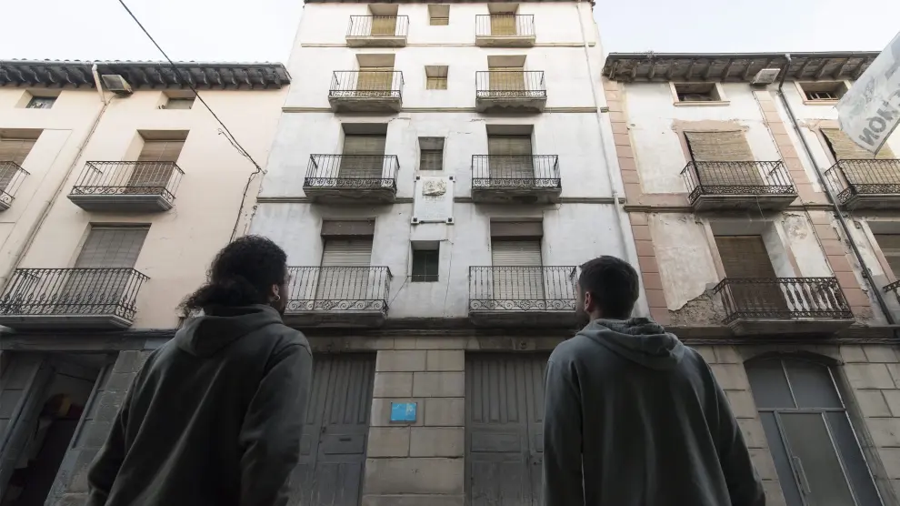 Vista exterior de la casa donde vivió Joaquín Costa en Graus durante 33 años.