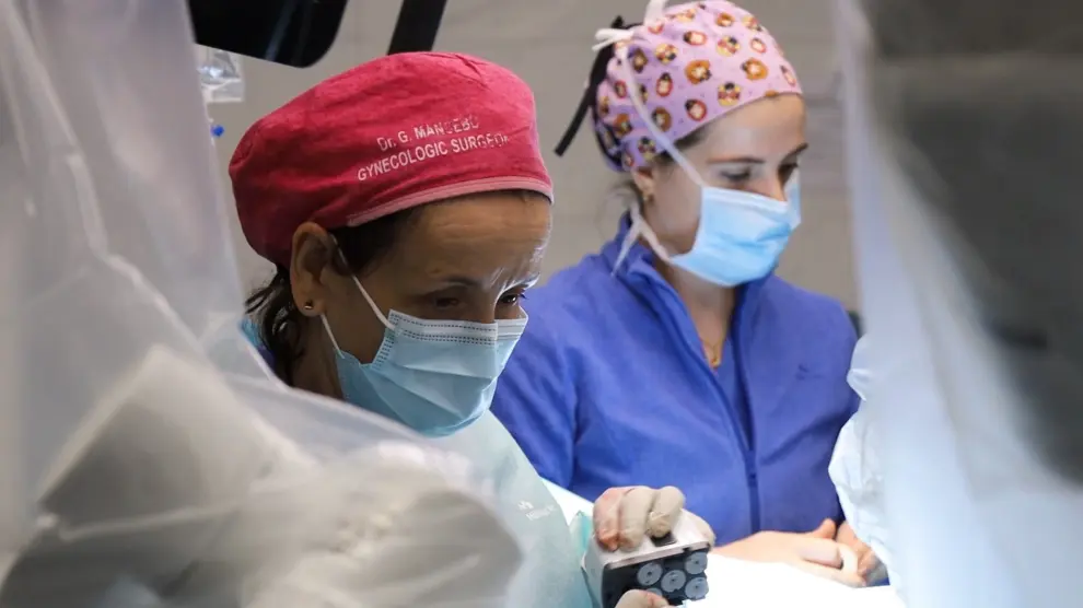 El Hospital del Mar de Barcelona realiza la primera trasposición uterina en España