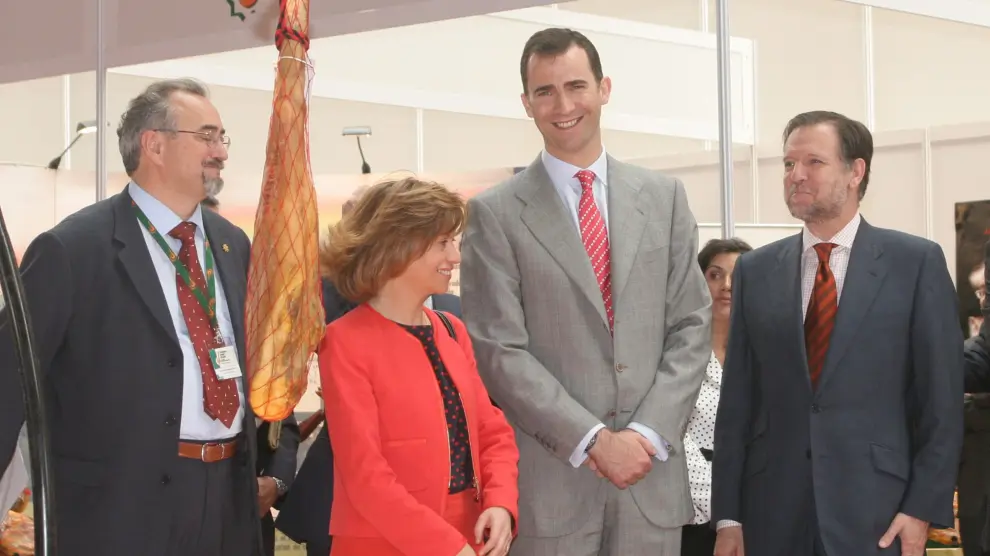 Visita de Felipe de Borbón a Teruel con motivo del III Congreso Mundial del Jamón, en 2005.