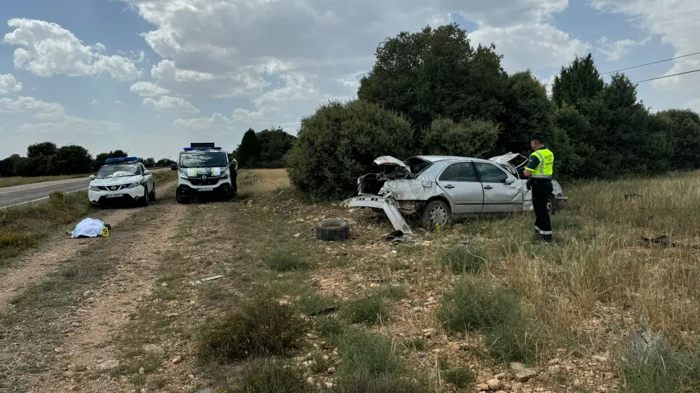 El accidente ha tenido lugar en la carretera que comunica La Puebla de Valverde con Mora de Rubielos.