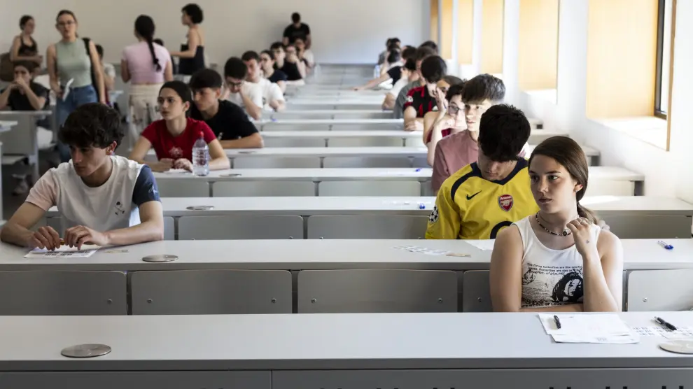 Exámenes de la Evau en la Facultad de Filosofía y Letras de Zaragoza el pasado junio