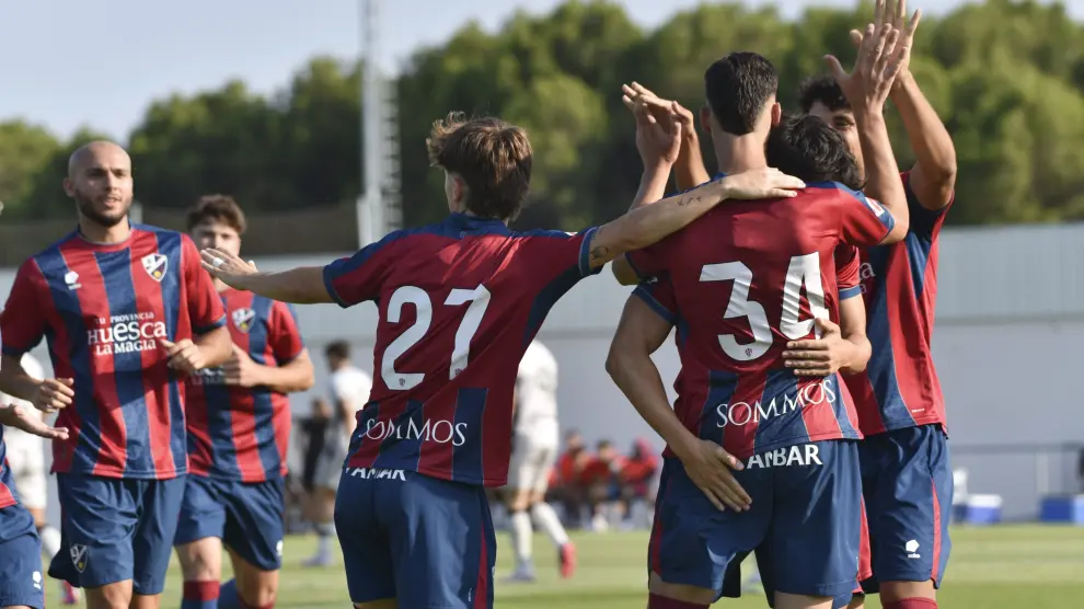Los goles de Armero y Joaquín y la reaparición de Rubén Pulido, protagonistas en el amistoso.