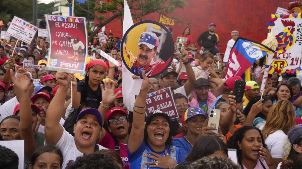 Una Venezuela polarizada vota las presidenciales más inciertas de su historia