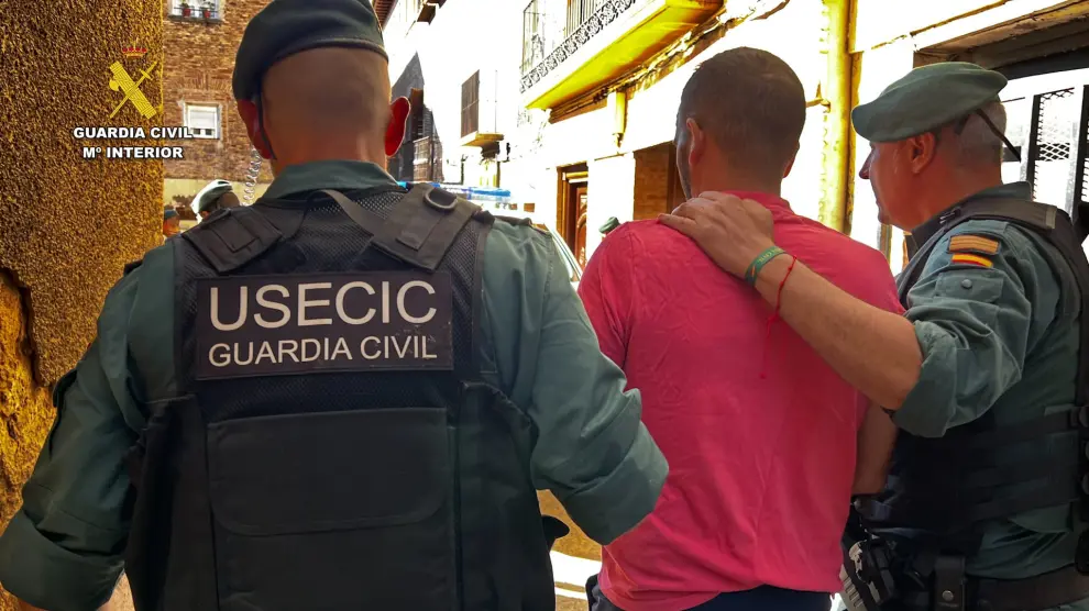 Detención en Borja (Zaragoza) de una red de empadronamientos ficticios de inmigrantes.
