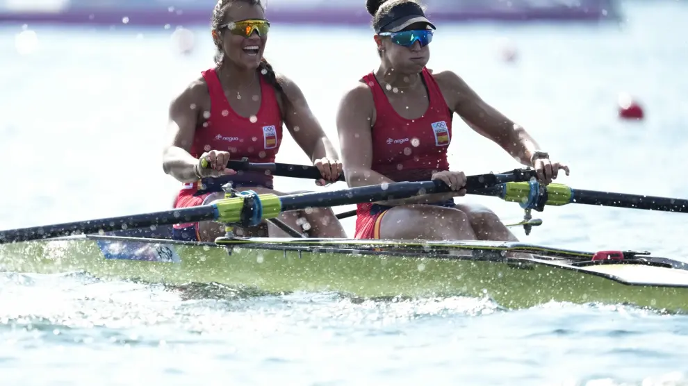 Spain's Esther Briz Zamorano and Aina Cid I Centelles compete in the women's pair rowing repechage at the 2024 Summer Olympics, Monday, July 29, 2024, in Vaires-sur-Marne, France. (AP Photo/Ebrahim Noroozi) Associated Press/LaPresse