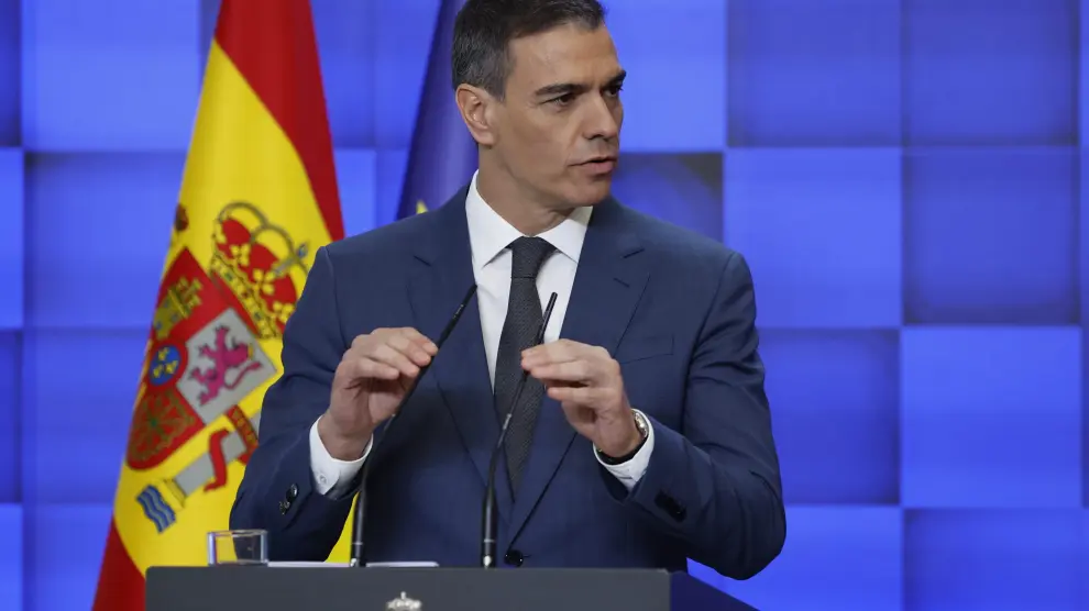 MADRID, 31/07/2024.- El presidente del Gobierno, Pedro Sánchez, hace este miércoles balance del curso político antes del paréntesis de agosto, al que el Ejecutivo llega con un preacuerdo con ERC para la investidura de Salvador Illa en Cataluña, con el anuncio de una querella contra el juez que investiga a Begoña Gómez y con buenos datos económicos pero sin presupuestos. EFE/ Mariscal ESPAÑA GOBIERNO BALANCE