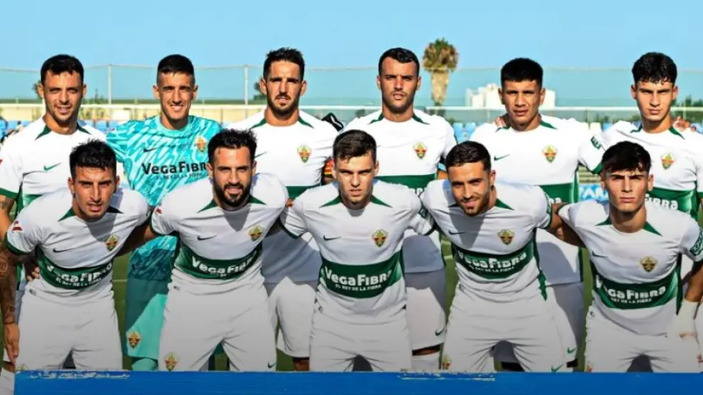 Alineación del Elche en la tarde de este miércoles en el Pinatar Arena, cuando cayó por 6-0 ante el Castellón, recién ascendido a Segunda División.