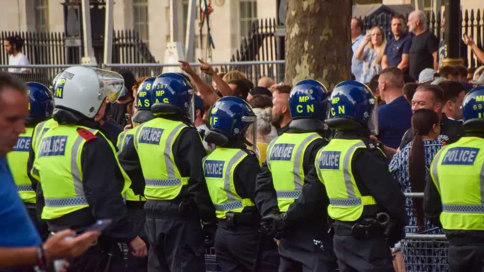 Más de un centenar de arrestos en una protsta en Londres tras el ataque con arma blanca contra niñas en Southport.