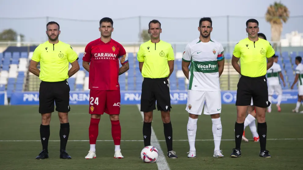 Partido amistoso Elche-Real Zaragoza, en San Pedro Pinatar (Murcia).