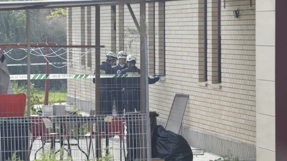 Equipo de incendios de la Guardia Civil, en la residencia Jardines de Villafranca de Ebro