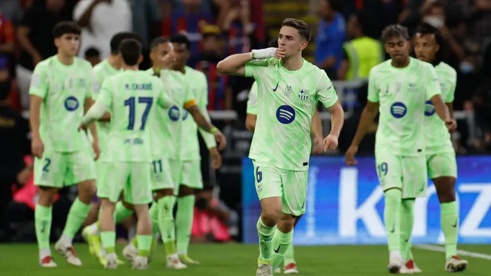 Yamal vuelve a dar brillo a un Barcelona que avanza a la final de la  Supercopa (0-2)