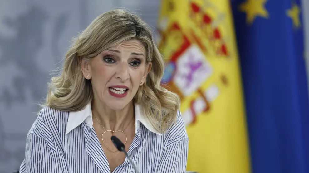 Yolanda Díaz mide fuerzas con Moncloa ante el 'no' del PSOE a negociar la tributación del SMI