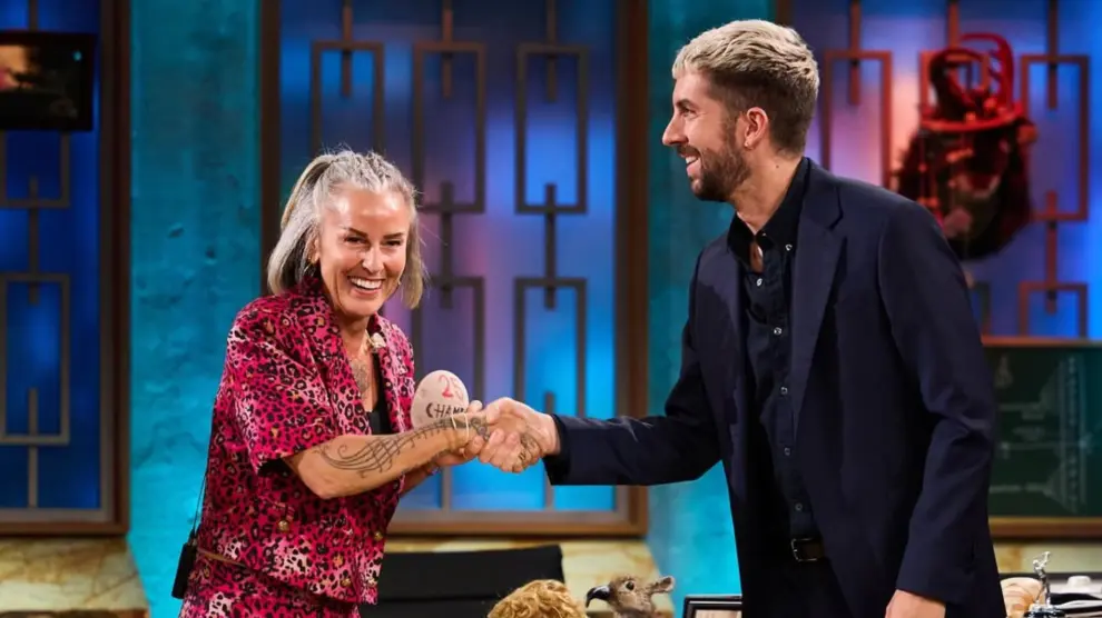 La Mari de Chambao aparece en 'La Revuelta' tras ser operada de un segundo  cáncer de mama: "Tengo la espalda cosida"