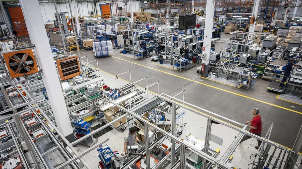 Los sindicatos de Teka en Zaragoza rechazan un preacuerdo que reduce a 19 los despidos en la planta